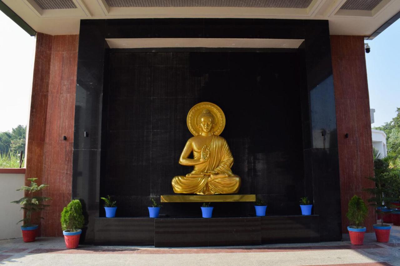 Tulip Inn Shravasti Bahraich Exterior photo